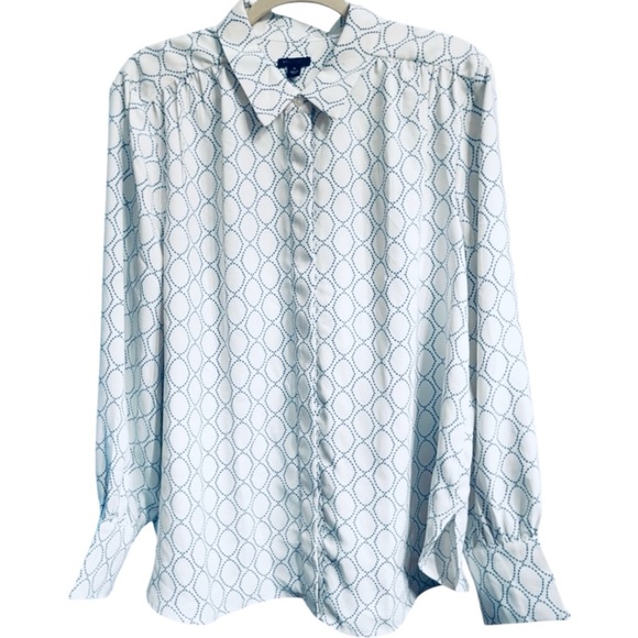 NWOT Beautiful Ann Taylor Geo Stripe Shirred Blouse. White And Blue. Size XL. - Picture 1 of 13